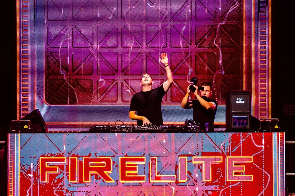 REVERZE TOTAL TAKE OVER 23 - Gallery