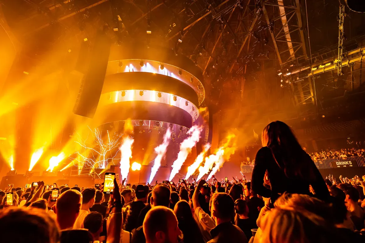 REVERZE TOTAL TAKE OVER 23 - Gallery