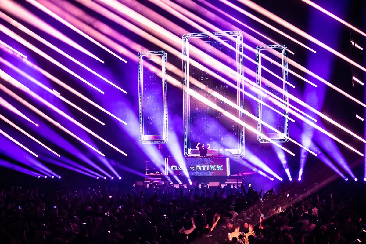 REVERZE TOTAL TAKE OVER 23 - Gallery